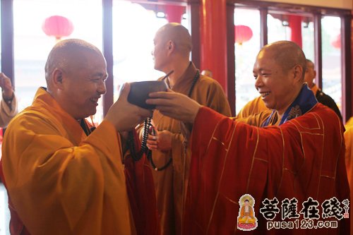 苏州皇罗禅寺举行净慧法师升座庆典 能修大和尚出席